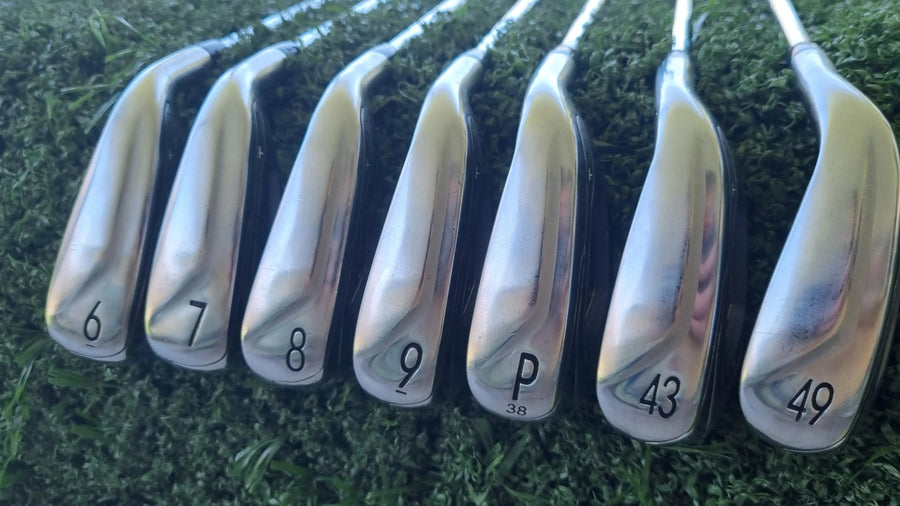 Titleist T400 Iron set (7 Irons) Regular (USED) Titleist