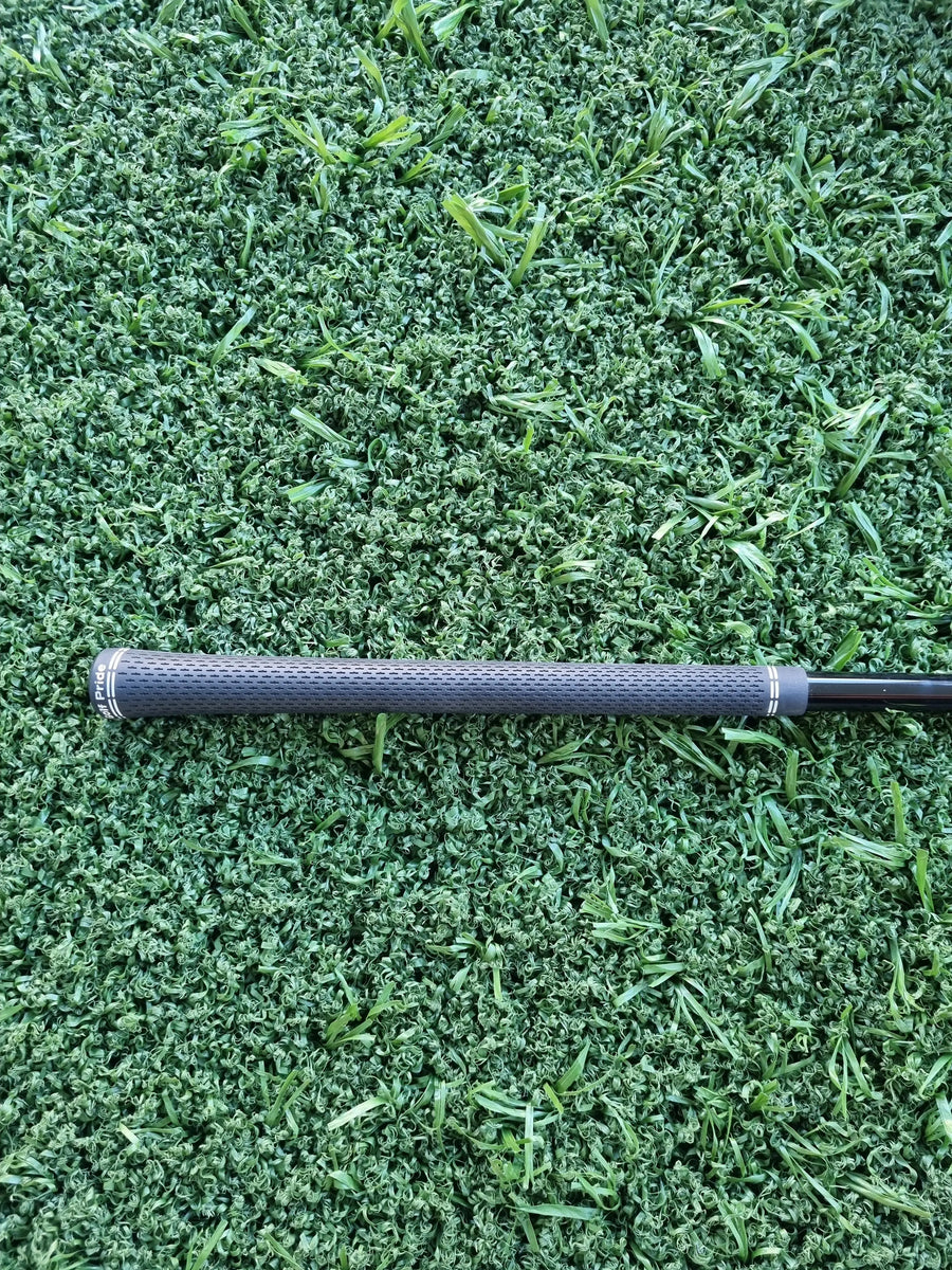 Titleist TSR2 Driver 9° Stiff (Used) Titleist