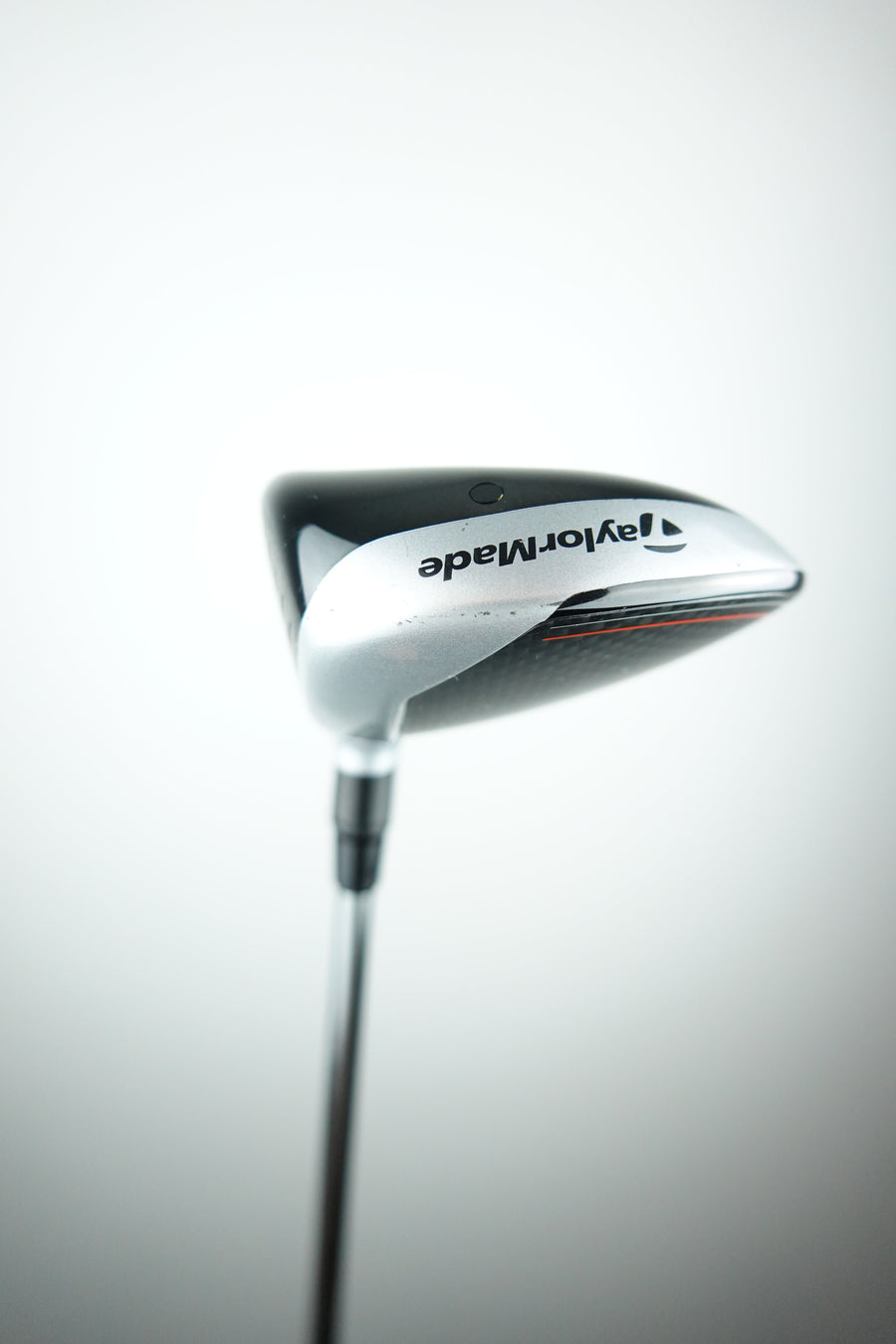 Used TaylorMade M5 Titanium 5W Fairway Wood - 19.0 Degree - Stiff Flex - Right Hand - Daimana DF60S Shaft TaylorMade