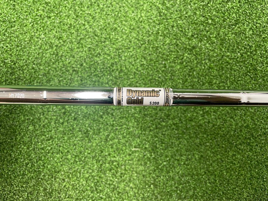 2015 Titleist CB 716 4-9, PW Iron Set - grip detail