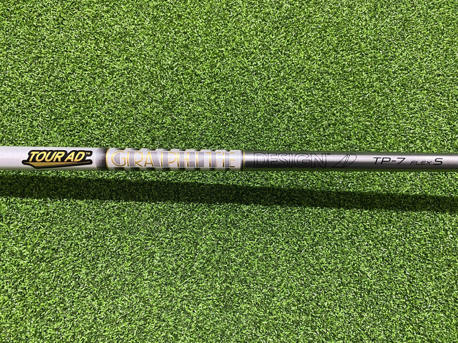 Titleist TSR4 9° Driver With Headcover - back view