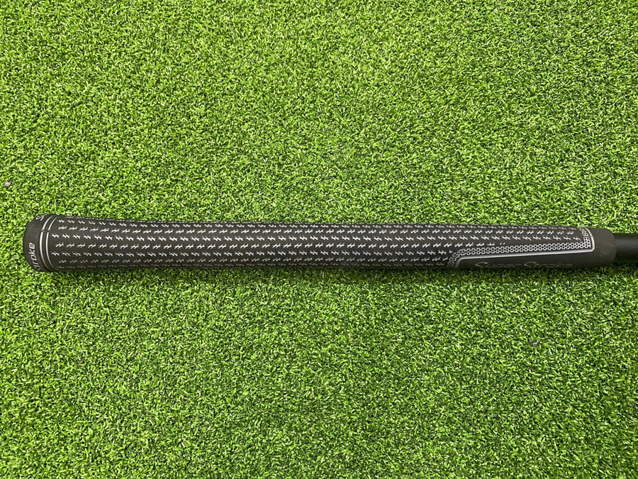 Avoda #4 Driving Hybrid Stiff (USED) - grip