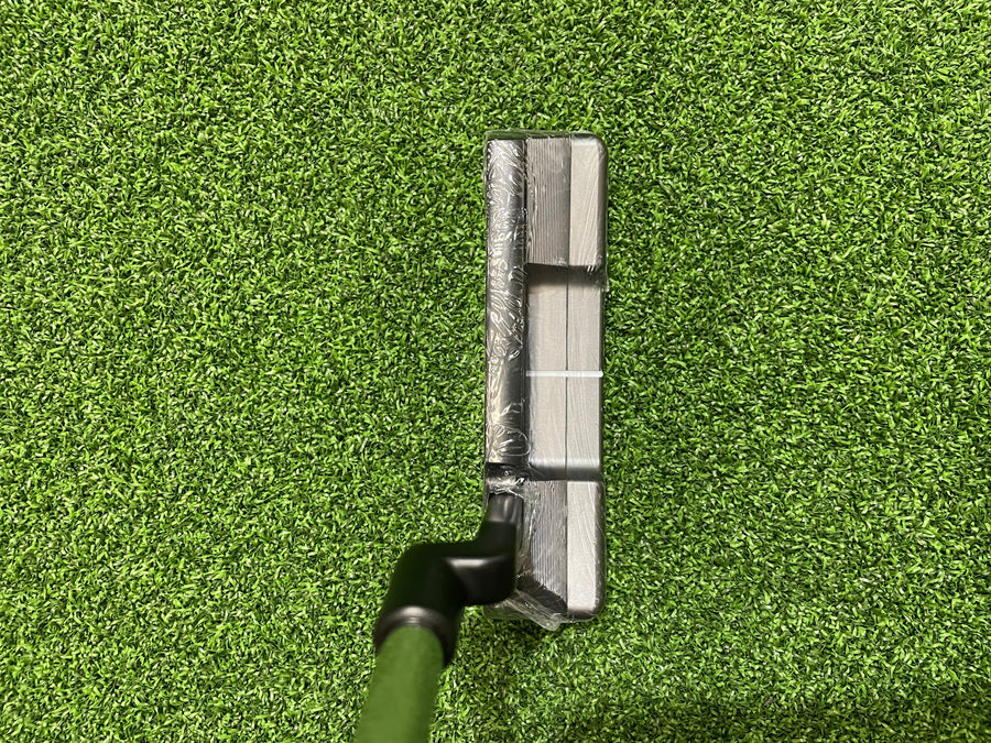 Odyssey Tri-Hot 5K Two Putter 34" (NEW) - sole