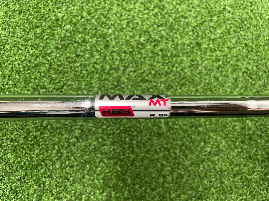 2021 TaylorMade SIM 2 Max OS 6-9, PW Iron Set - grip detail