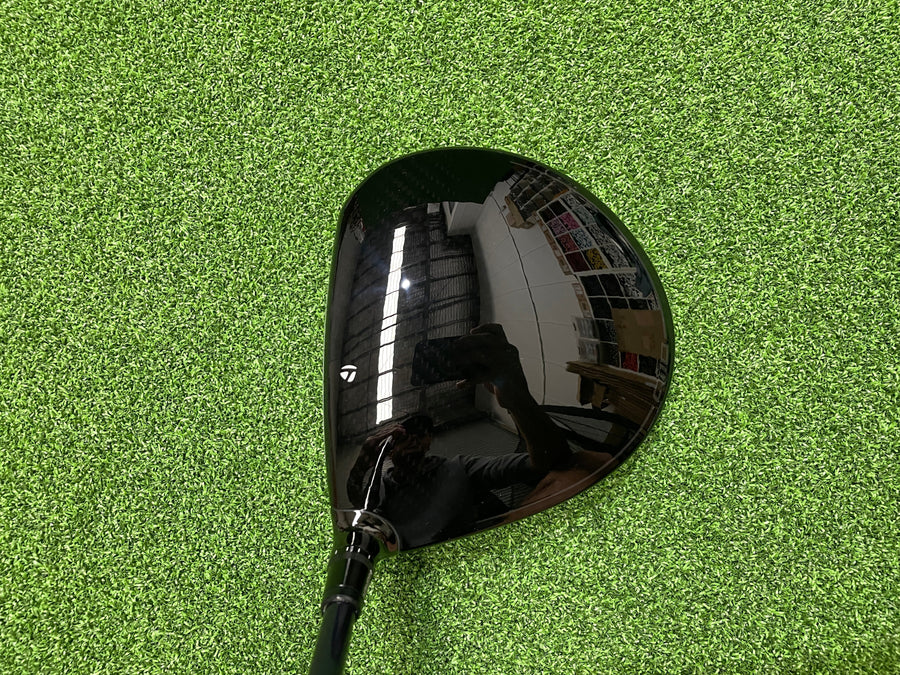 2024 TaylorMade Qi10 Max 10.5° Driver With Headcover (LIKE NEW) - clubface