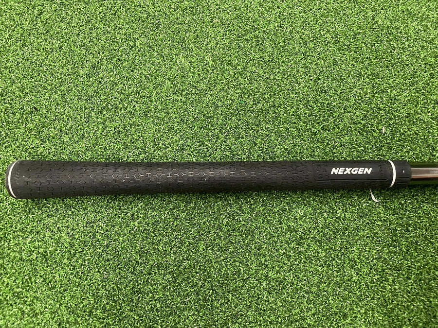 2017 PING G400 9° Driver - grip detail