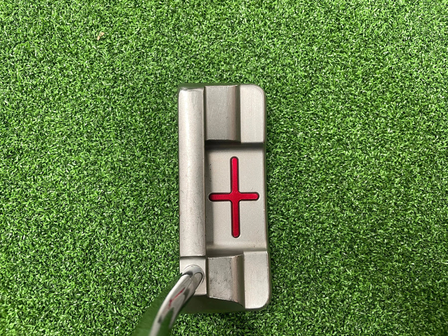 2014 Scotty Cameron Select Squareback 34" Putter With Headcover - sole