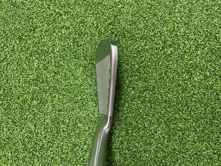 2020 TaylorMade P7MC 5-9, PW Iron Set (EXCELLENT) - shaft detail