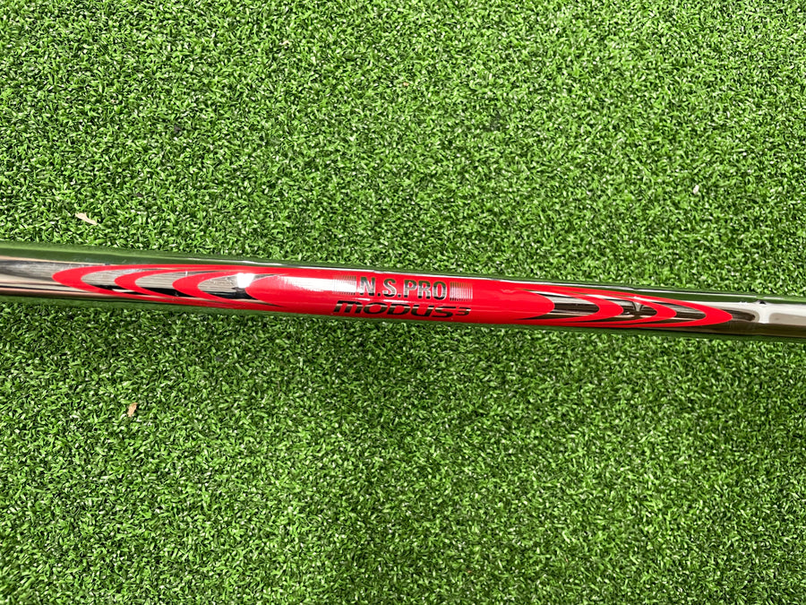 2020 TaylorMade P7MC 5-9, PW Iron Set (EXCELLENT) - grip detail