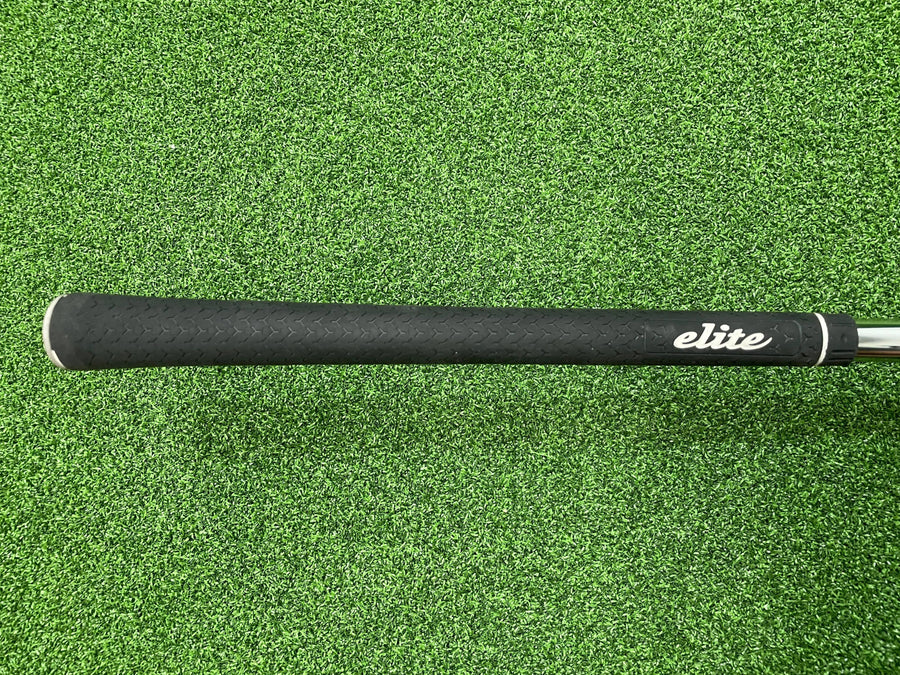 2018 Titleist Vokey Design SM7 56° Wedge (USED) - grip detail