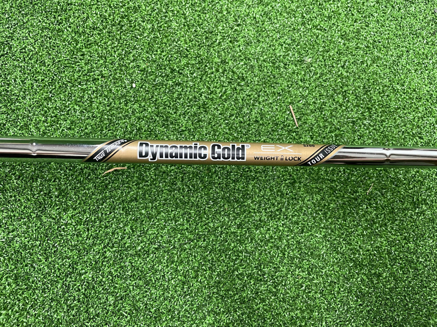 2020 TaylorMade P770 5-9, PW Iron Set - grip detail