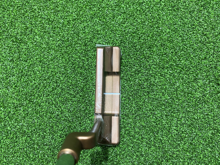 Odyssey Ai-One Giraffe-Beam #2 Putter 33" (NEW) - face
