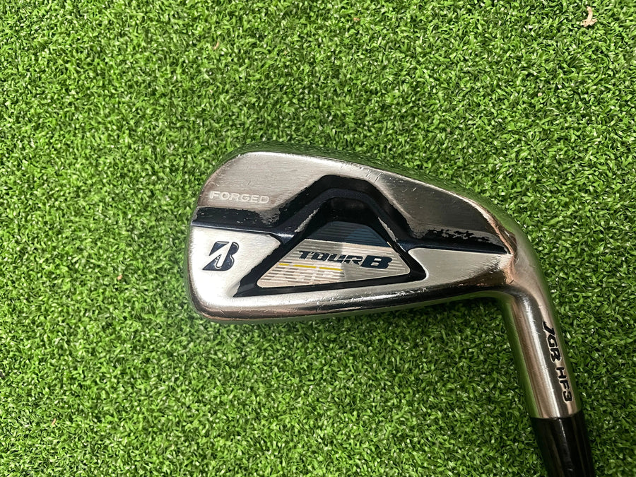 2019 Bridgestone Tour B JGR HF3 5-9, PW Iron Set - sole