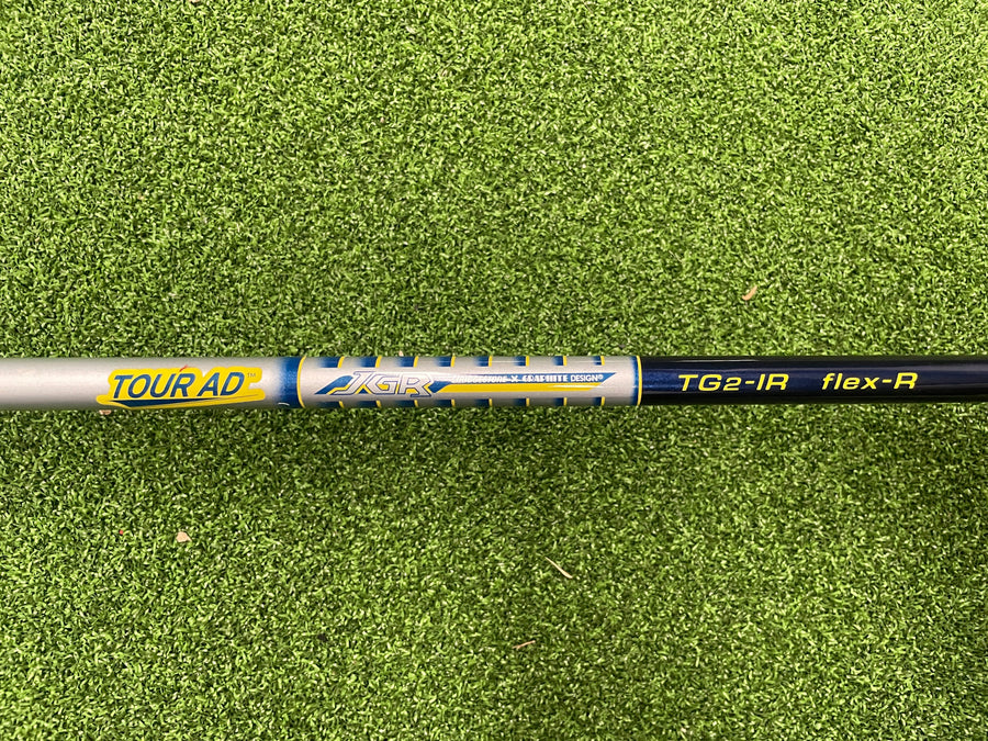 2019 Bridgestone Tour B JGR HF3 5-9, PW Iron Set - grip detail