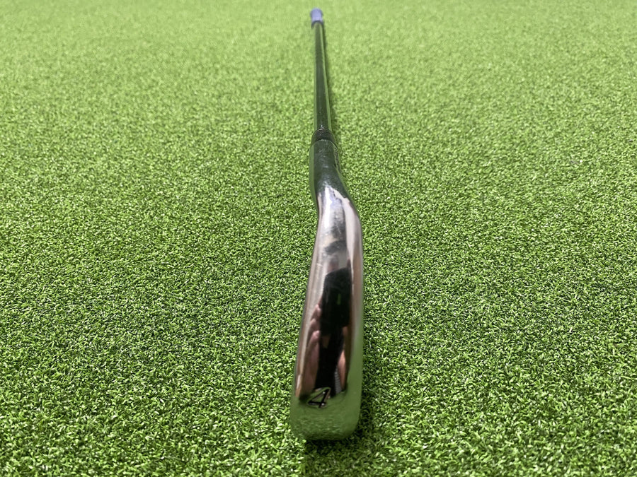 2009 TaylorMade R9 4 Iron (EXCELLENT) - front view