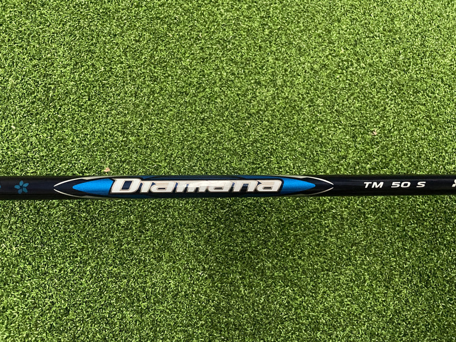 2024 TaylorMade Qi10 9° Driver - grip detail