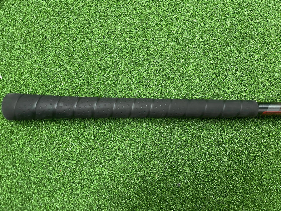Titleist 909 D3 9.5° Driver - grip detail