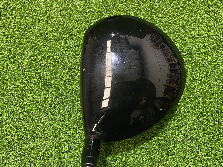 Callaway Legacy Black 10.5° Driver With Headcover (USED) - clubface