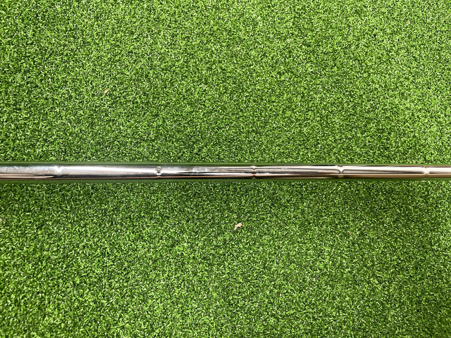 2018 Odyssey Exo Rossie 34" Putter - grip detail