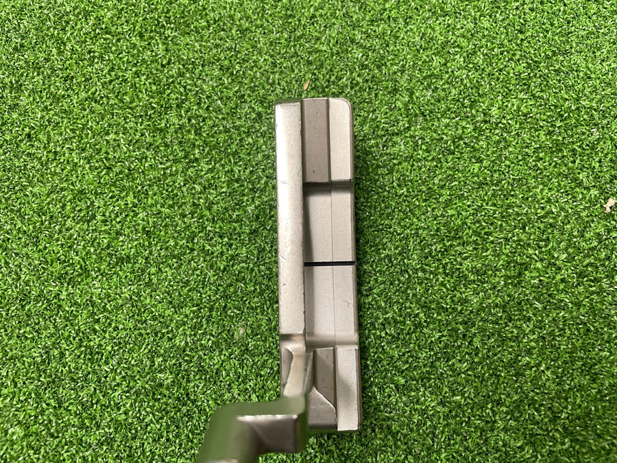 2021 Bettinardi Studio Stock 18 34" Putter With Headcover - sole