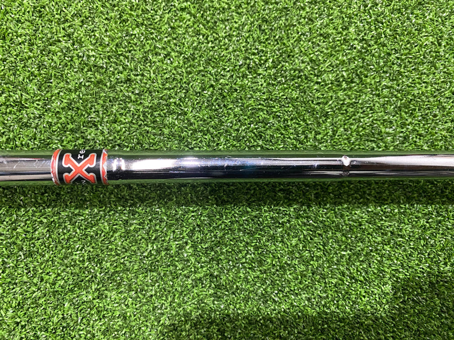 2004 Scotty Cameron Red X2 34" Putter (USED) - grip detail