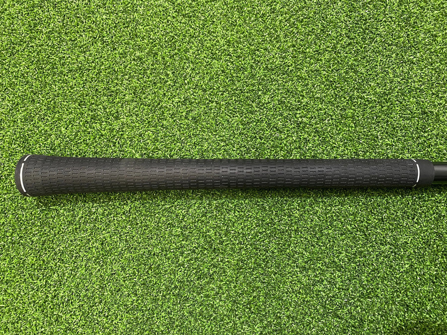 2002 TaylorMade R580 10.5° Driver (USED) - grip detail