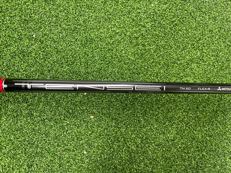 2023 TaylorMade Stealth HD 6-9, PW Iron Set - grip detail