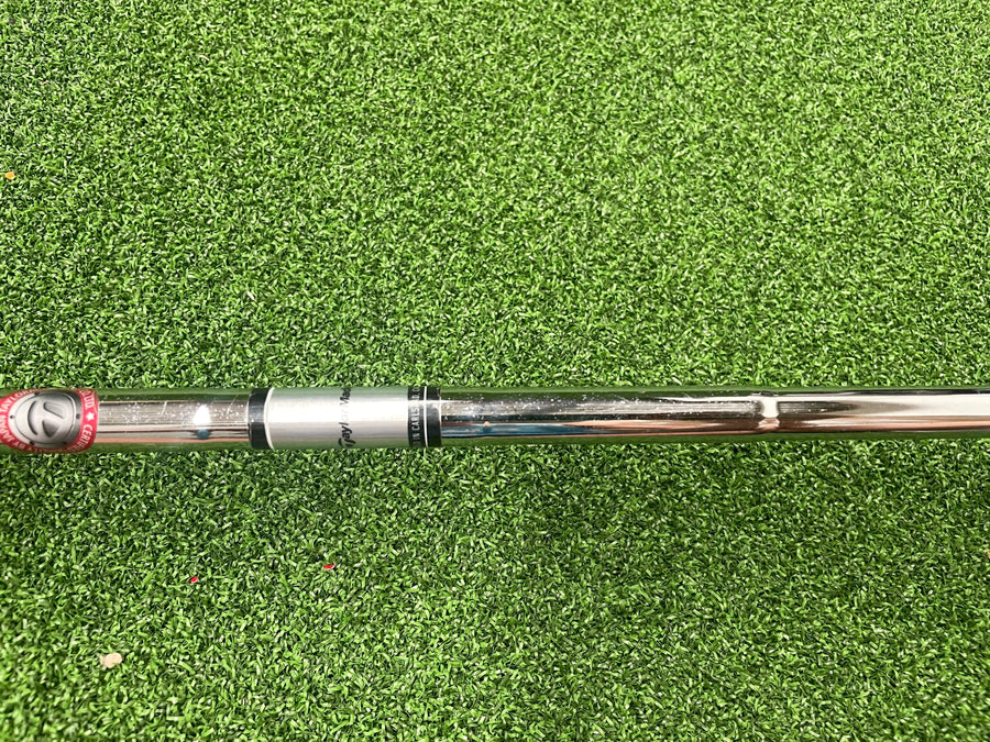 2018 TaylorMade Redline Monza 33" Putter - grip detail