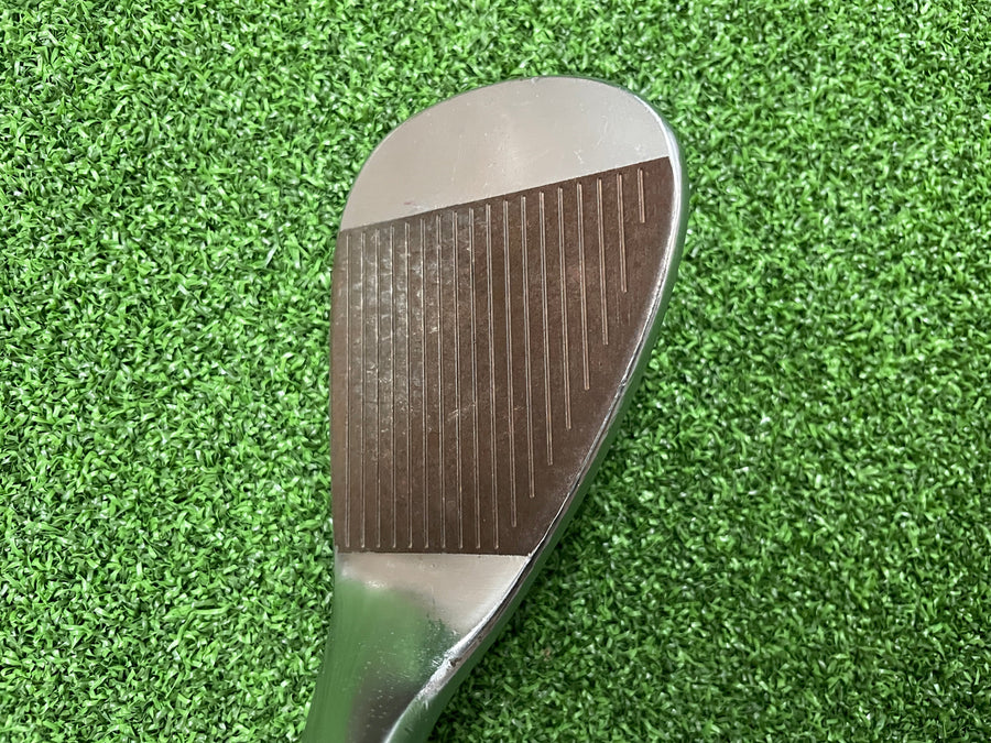 TaylorMade Milled Grind Nickel Wedge 56 - sole