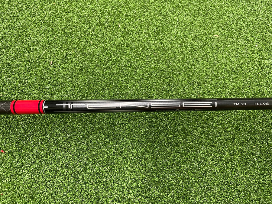 2022 TaylorMade Stealth 2 HD 9° Driver With Headcover - grip detail