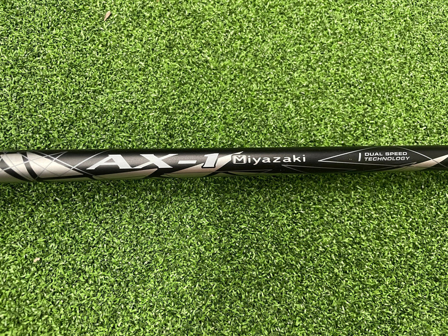 2020 XXIO EKS 9.5° Driver (EXCELLENT) - grip detail