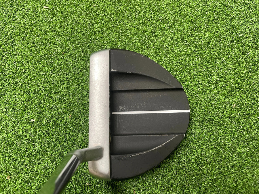 Odyssey Stroke Lab V-Line 34" Putter - sole