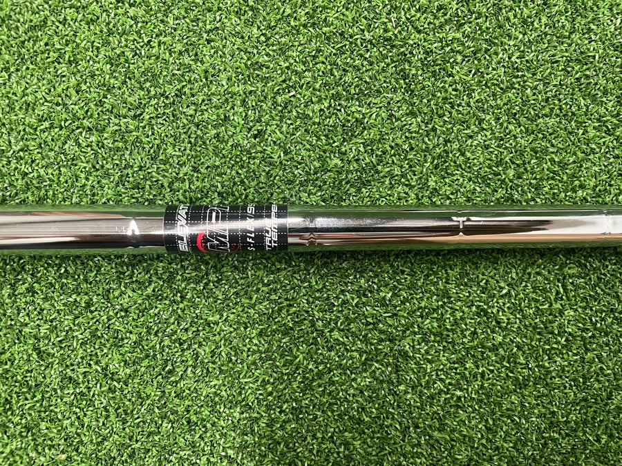 2023 Cobra Aerojet 6-9, PW Iron Set - grip detail