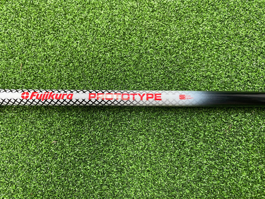Fujikura Prototype 44" Driver Shaft With Callaway Adapter (USED)