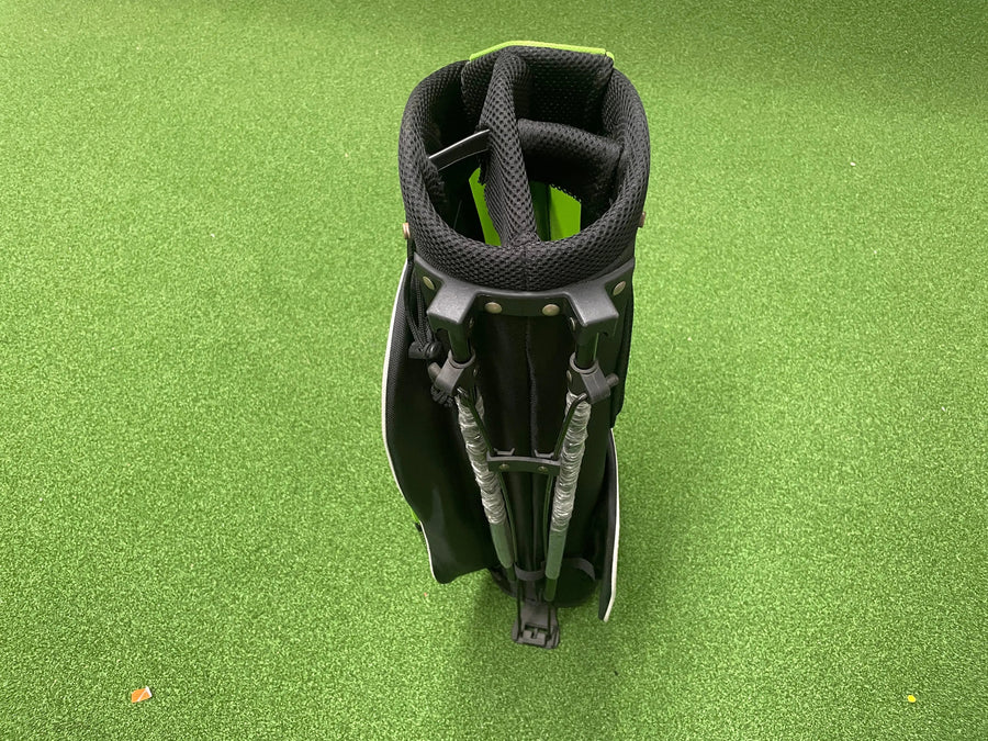 Black/Green Junior 6-9 5-Way Stand Bag (LIKE NEW) - pockets