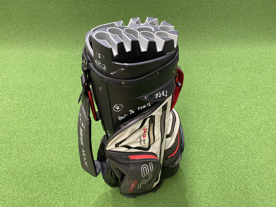 Big Max Aqua Silencio 4 14-Way Cart Bag with Raincover (USED) - front view