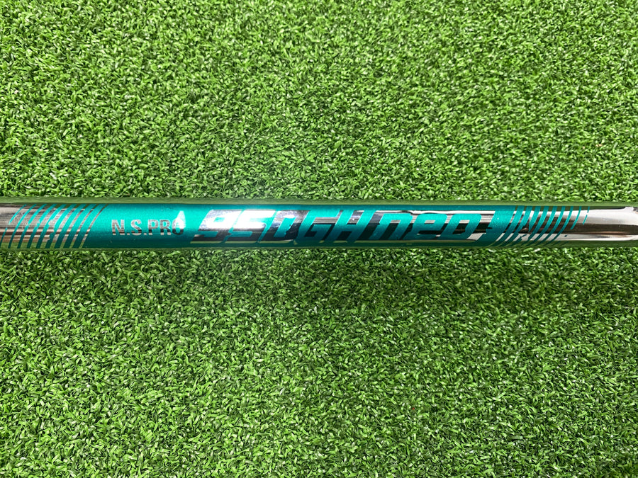 Titleist Vokey Design SM8 Wedge 54 (USED) - grip detail
