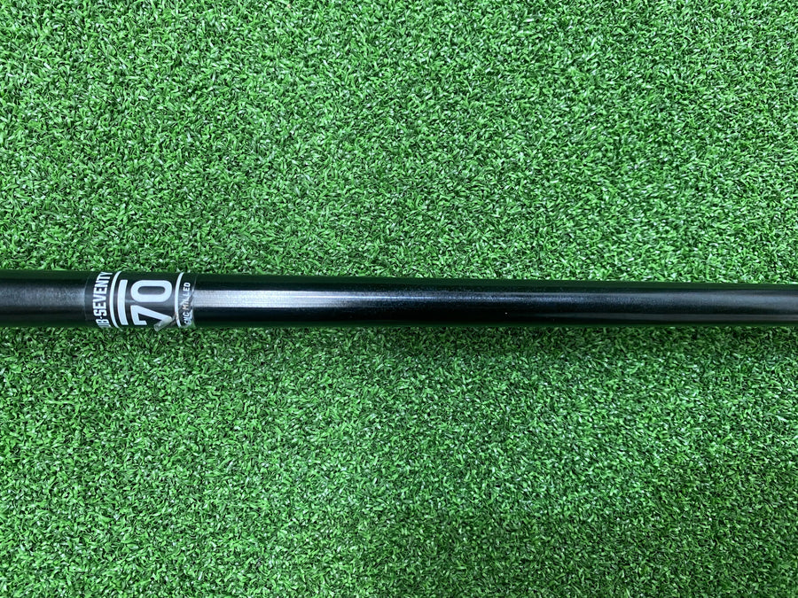 Sub 70 Sycamore 005 35" Putter With Headcover - grip detail