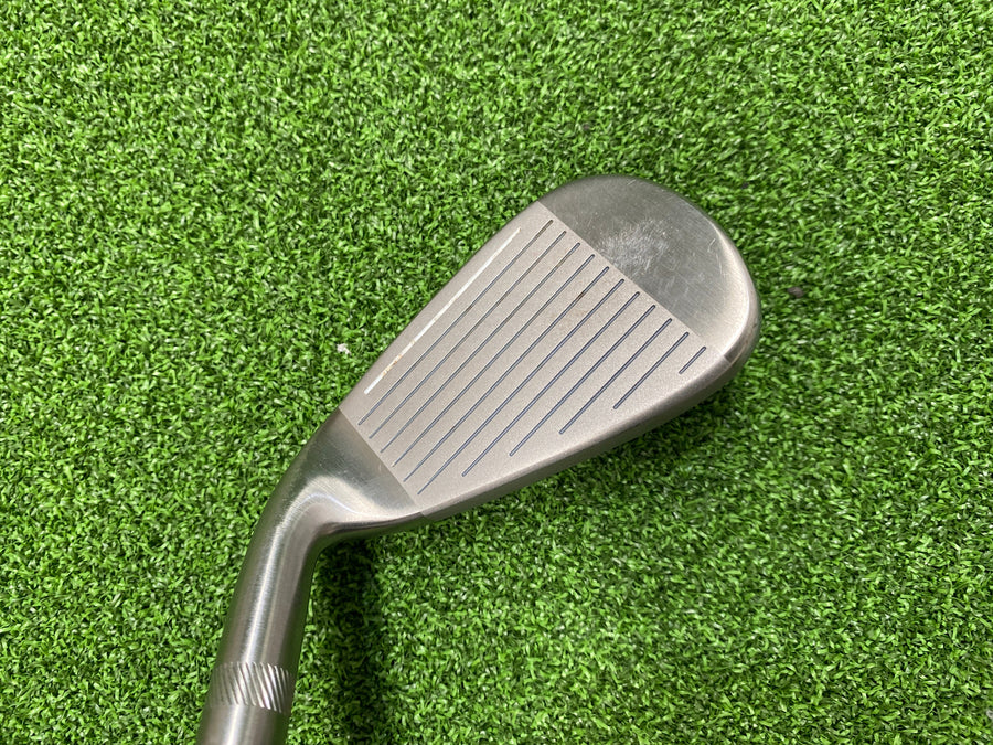 Sub70 699 6 Iron - shaft detail