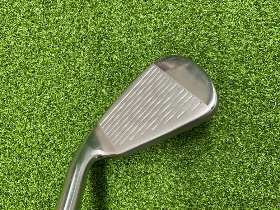 2015 TaylorMade Aeroburner 6 Iron (EXCELLENT) - shaft detail