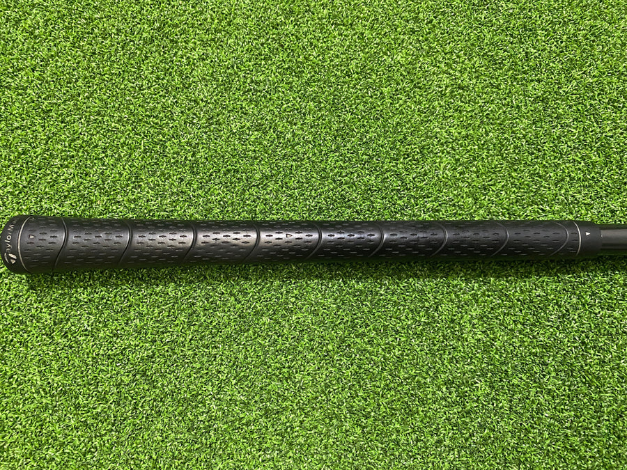TaylorMade R7 XR Driver 9.5° Stiff (USED) - grip detail