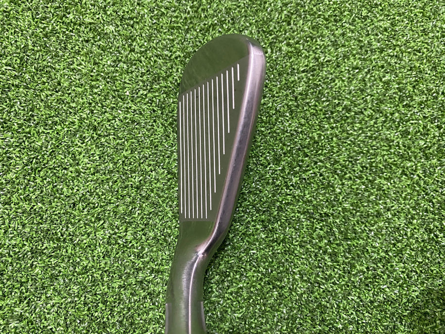 2021 TaylorMade SIM 2 Max Ladies 7-9, PW Iron Set - sole
