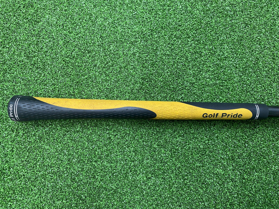NIKE Slingshot Hybrid 20° Stiff (USED) - grip detail