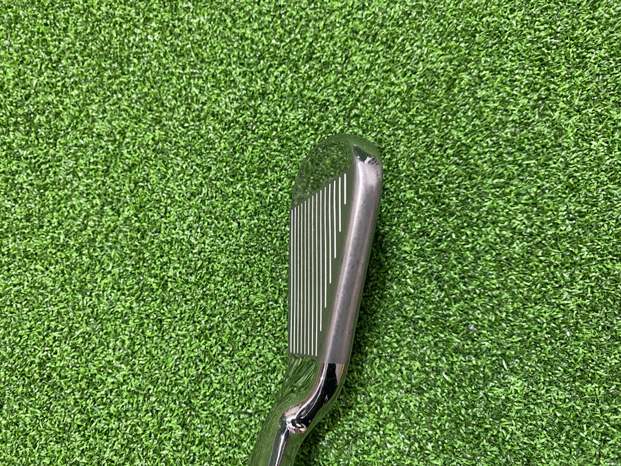 2018 Callaway Rogue Star CF 7 Iron - shaft detail