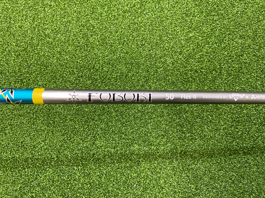 2018 Callaway Rogue Star CF 7 Iron - grip detail