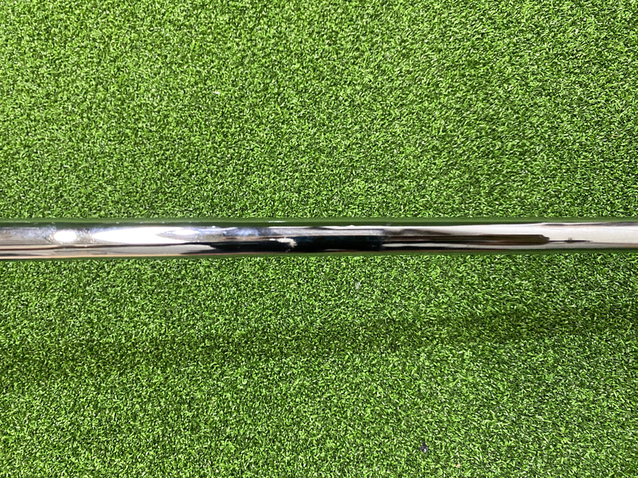 TaylorMade Burner 9 Iron Regular Flex (USED) - grip detail