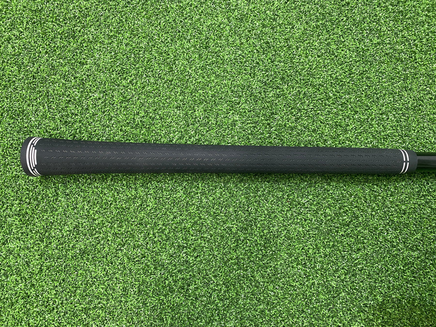 2022 Cobra LTDx Max 18.5° Ladies 5 Wood (EXCELLENT) - grip detail