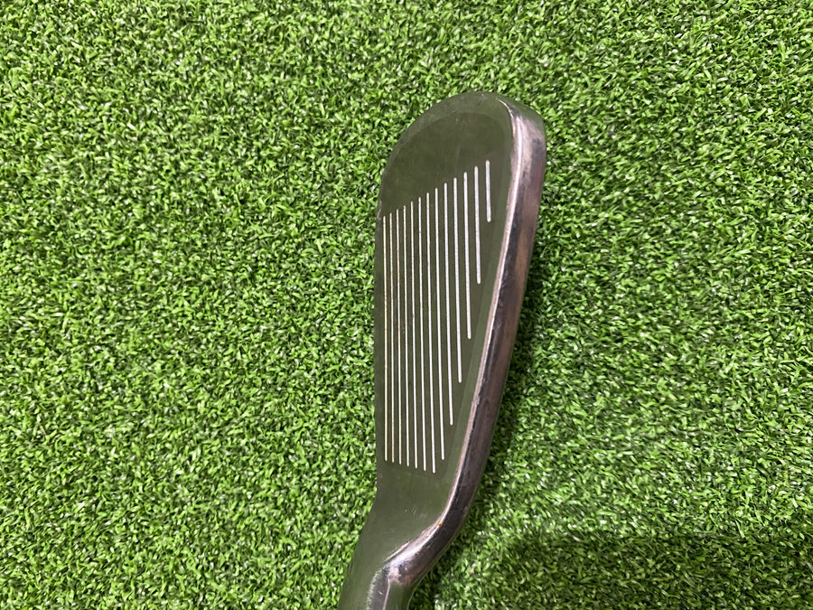 Bridgestone TourStage ViQ Iron Set (5-PW) - Regular Flex - shaft detail