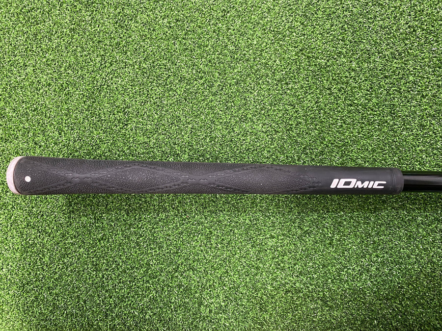 2021 Cobra Radspeed XD 10.5° Driver (USED) - grip detail