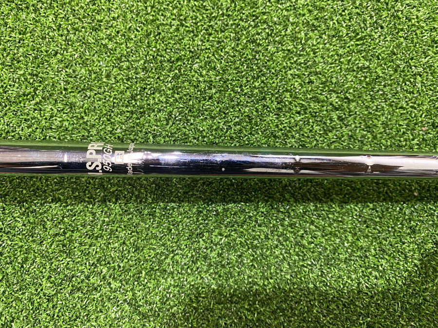 2014 TaylorMade Tour Preferred CB 5-9, PW Iron Set (USED) - grip detail